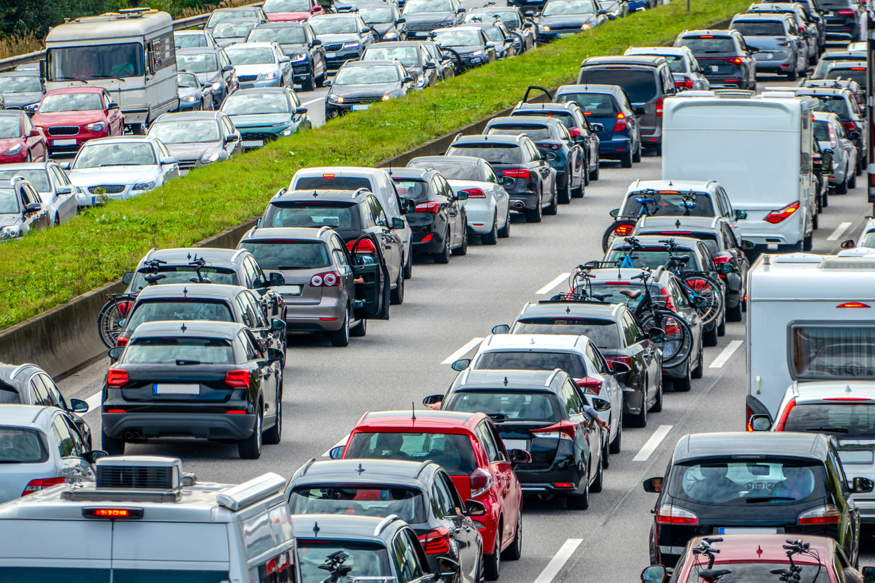 Rettungsgasse bilden: So helfen Sie im Notfall richtig